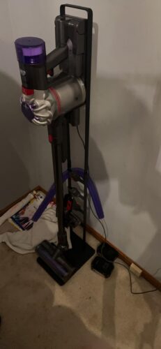 Dyson V8: Powerful Cordless Vacuum for Whole-Home Cleaning photo review