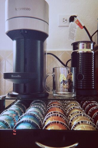 Nespresso Vertuo Next: Coffee & Espresso Machine with Aeroccino (New) - Light Grey + Variety Pack photo review