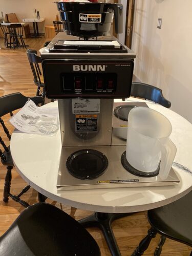 BUNN VP17-3: High-Capacity Pourover Coffee Maker for Businesses (3 Warmers) photo review