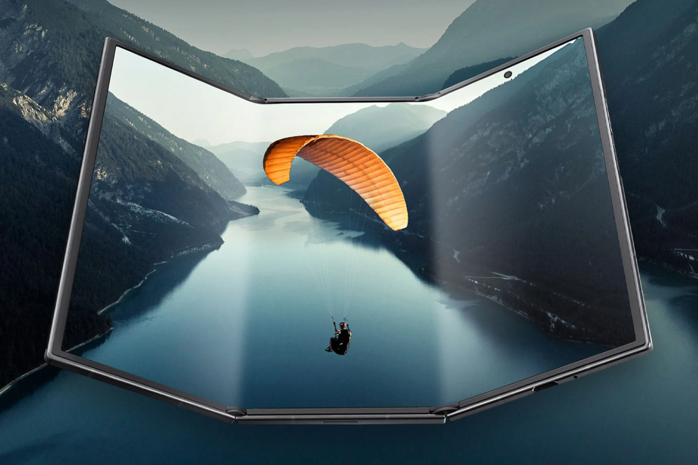 ซื้อ Samsung Galaxy Z TriFold เครื่องเดียว หรือจัดชุดใหญ่ Apple Ecosystem? เทียบความคุ้มค่าในงบ 1 แสนบาท