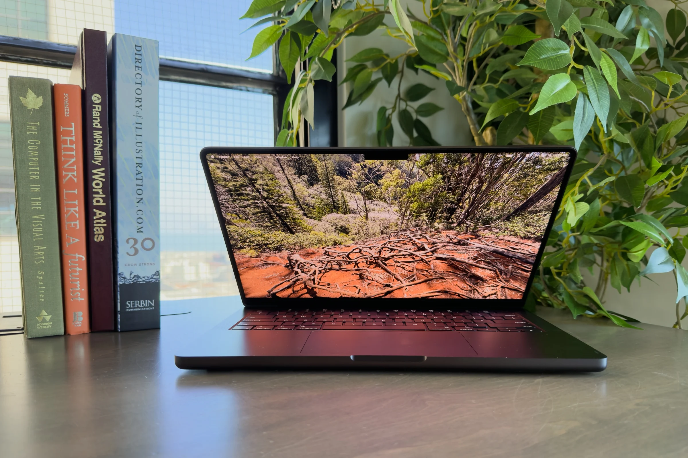 AI ทำพิษ! สื่อต่างชาติแนะรีบซื้อ MacBook Pro ชิป M5 ก่อนราคาพุ่งเป็นเท่าตัวเพราะวิกฤต RAM โลก