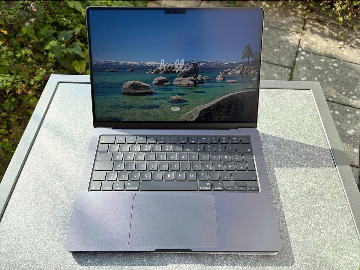 คุ้มจัด! MacBook Pro M5 ตัวแรง ลดราคาเหมือนได้อัปเกรดความจุ 1TB ให้ฟรีๆ